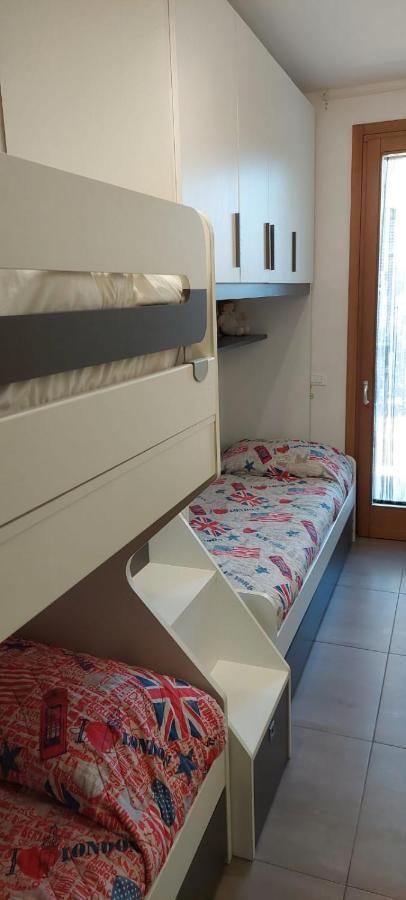 Residence Jesolo Lido Centro Con Piscina מראה חיצוני תמונה
