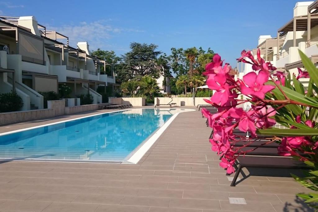 Residence Jesolo Lido Centro Con Piscina מראה חיצוני תמונה